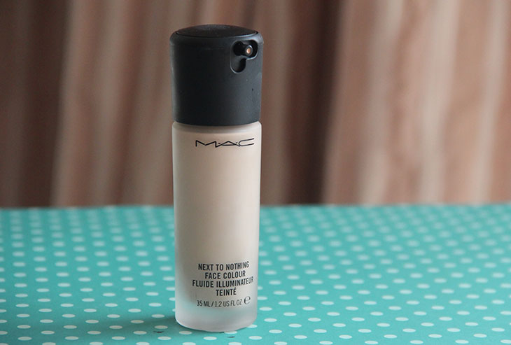 Base Next to Nothing Face Colour, MAC